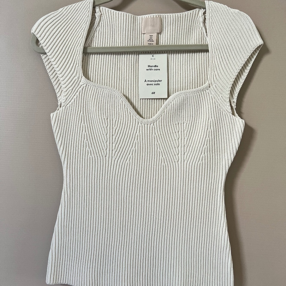 NWT- H&M - Cream Blouse - Small